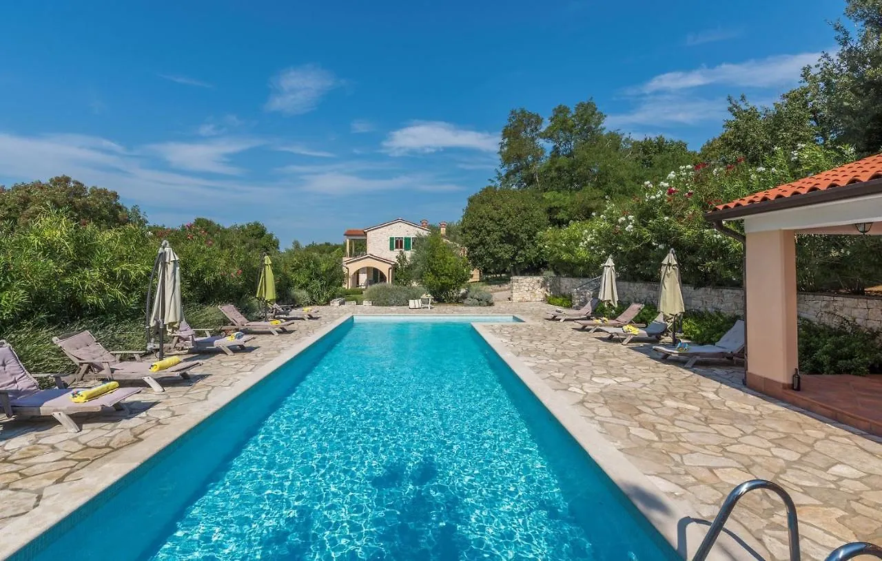 Villa Ana Vlakovo Koromačno 0*,